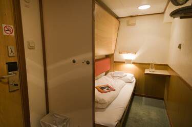 Hurtigruten MS Nordstjernen - Inside Middle Deck for 2 [I2], Credit. Moren Sebastion Sorensen, Hurtigruten.JPG